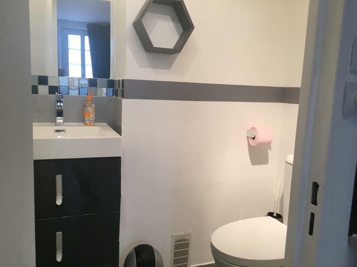 Le Suffren, Ventile ,Wifi, A 100 M De La Plage Toulon Exterior foto